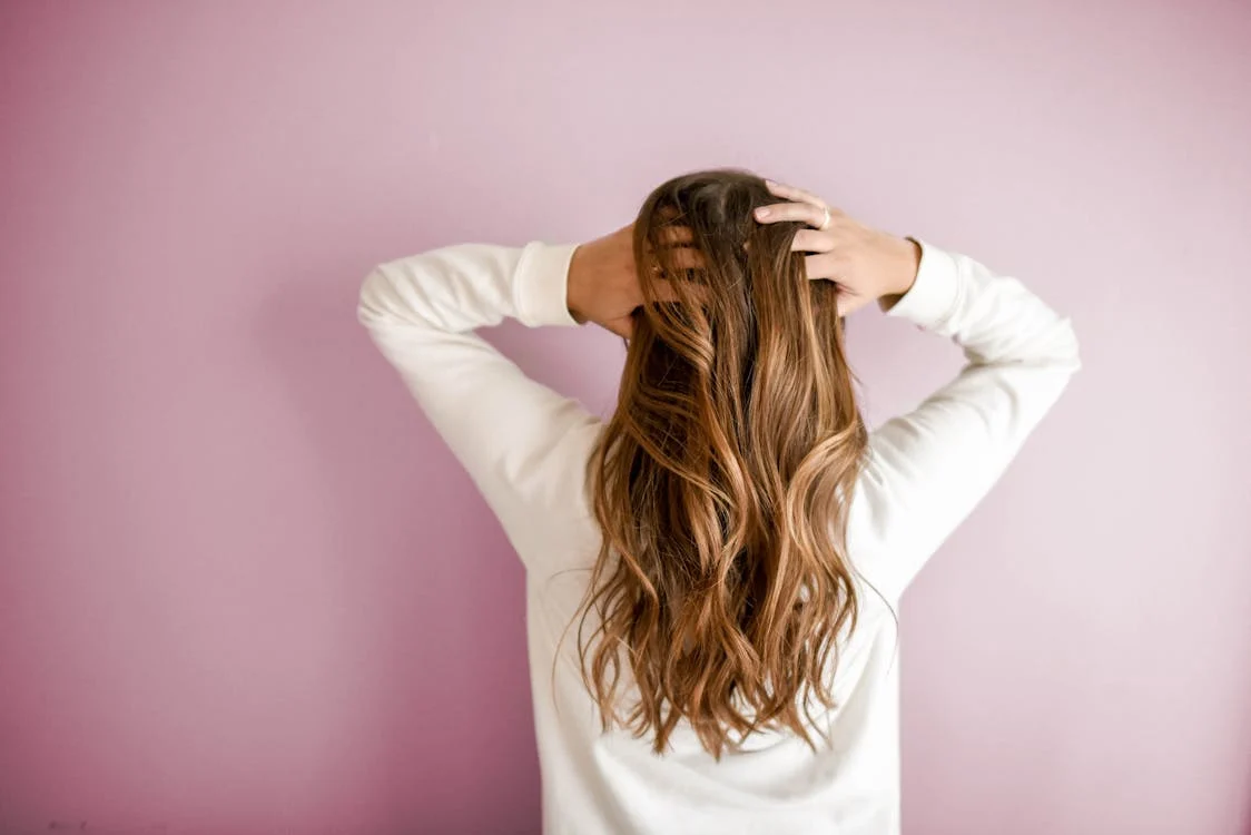 Cheveux ondulés ou bouclés